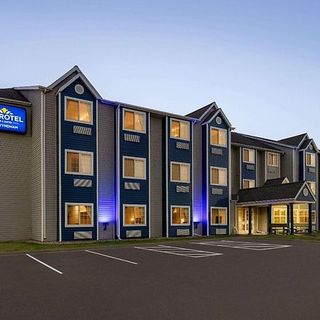 Microtel Inn & Suites By Wyndham New Ulm Екстер'єр фото