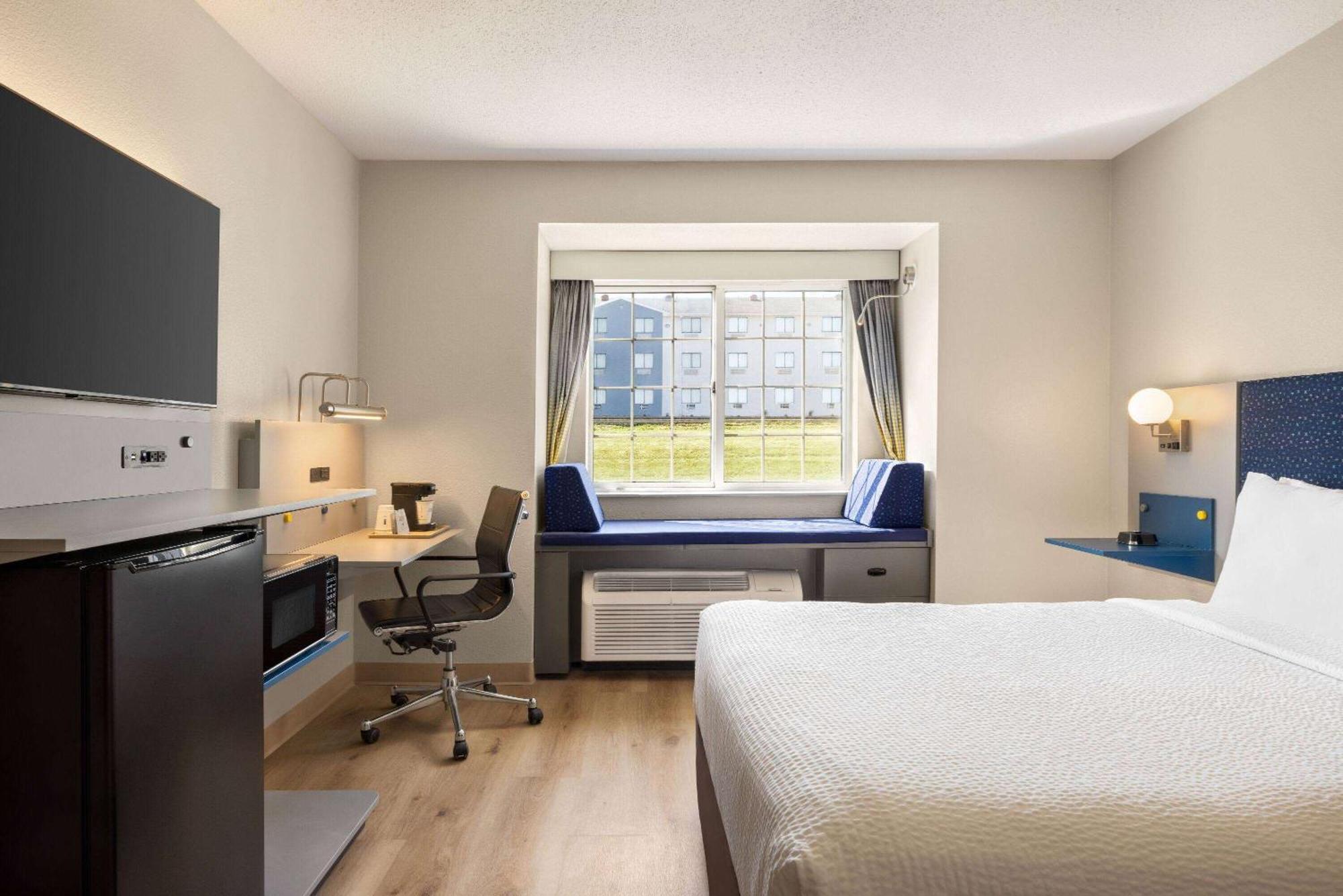 Microtel Inn & Suites By Wyndham New Ulm Екстер'єр фото